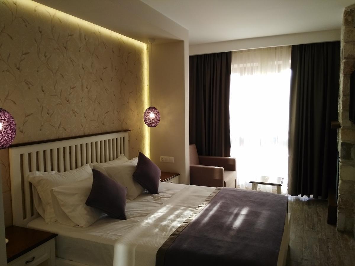 Focamor Otel Енидже Экстерьер фото